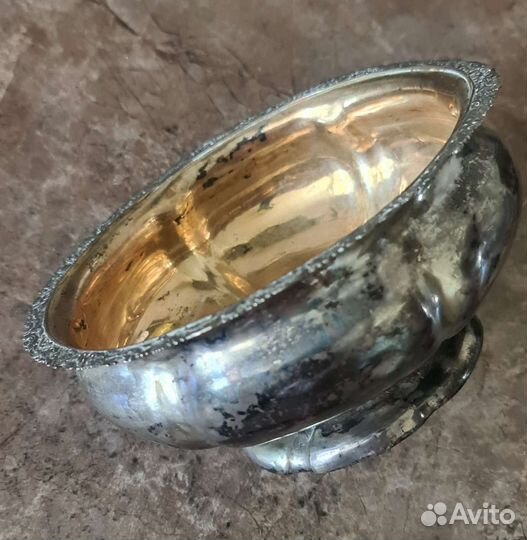 Антикварная ваза