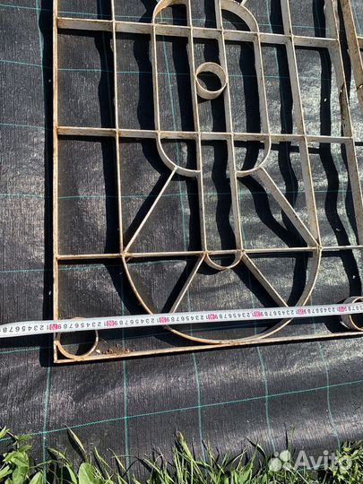 Решетки на окна металлические