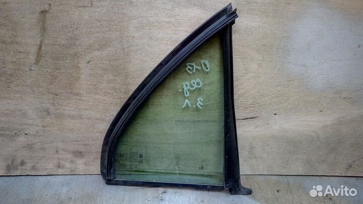 Стекло двери задней левой форточка Седан Омега Б