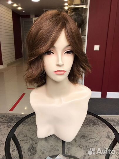 Парик с имитацией кожи головы