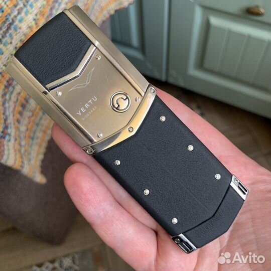 Vertu Signature S Design Stainless Steel, 4 ГБ