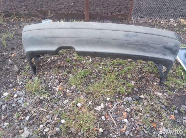 Бампер задний ауди 80