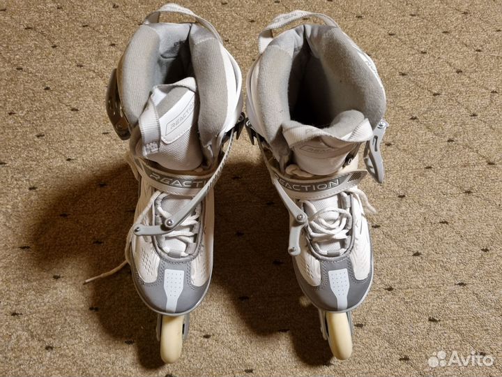 Роликовые коньки женские Reaction R300W