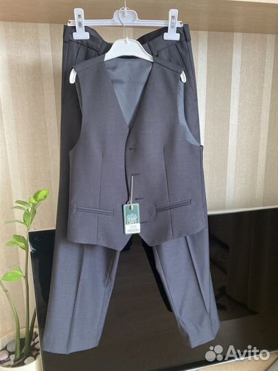 Продам школьную форму