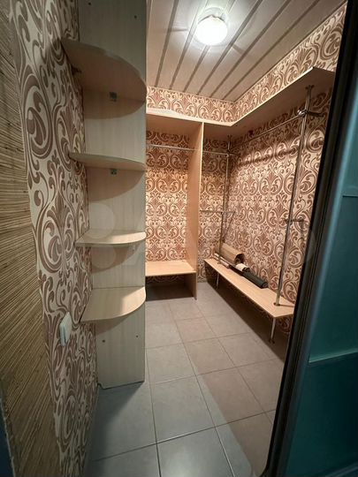 1-к. квартира, 46 м², 2/10 эт.