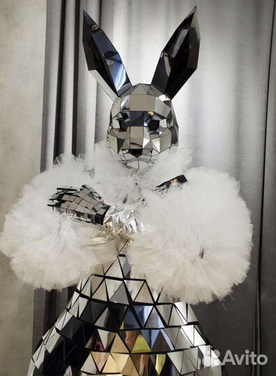Артист Зеркальный кролик костюм
