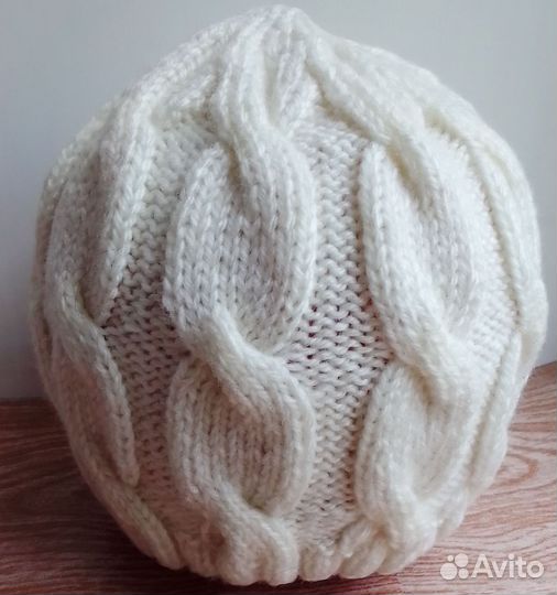 Шапка женская вязаная