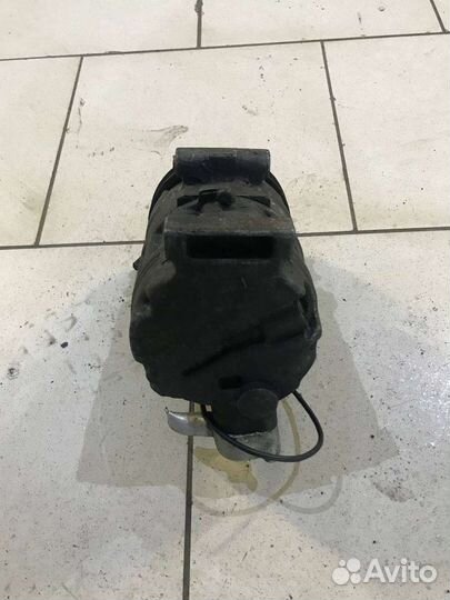 Компрессор кондиционера Audi Volkswagen