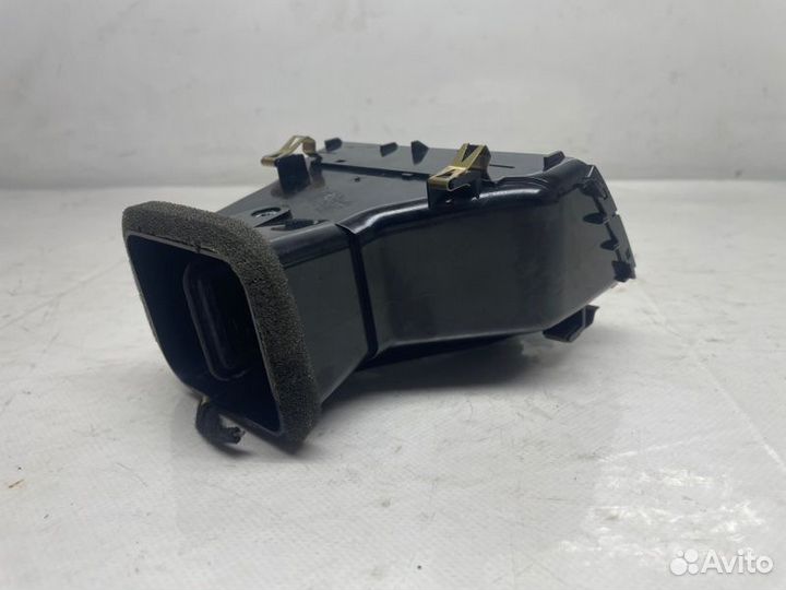 Дефлектор передний левый Volkswagen Touareg FL 3.6