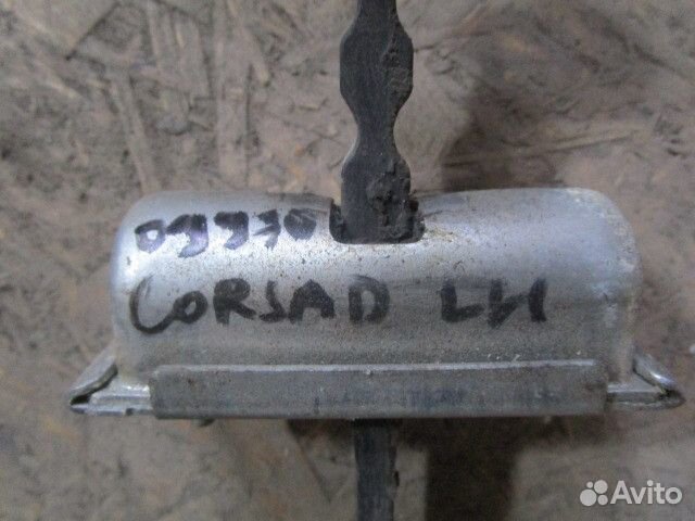 Ограничитель двери передней левой Opel Corsa D 200