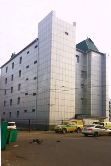 Нежилое здание, 1752 м²