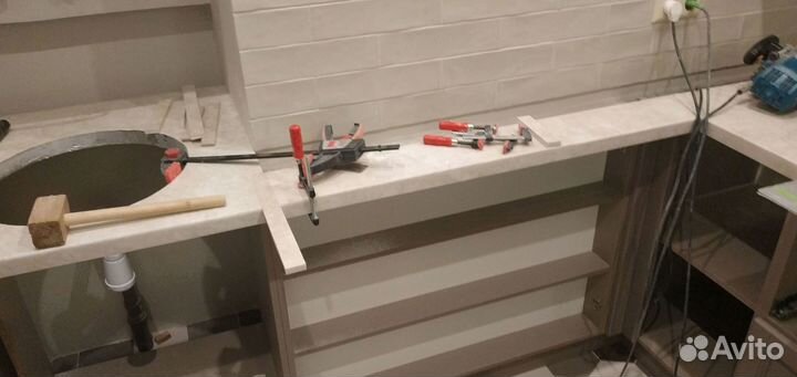 Столешница для ванной из искуственного камня