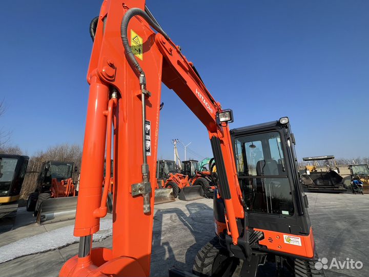 Мини-экскаватор Hitachi ZX30U-5, 2022