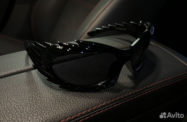 Очки Balenciaga Spike с шипами