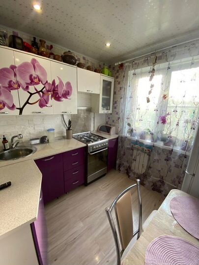 3-к. квартира, 60 м², 5/5 эт.