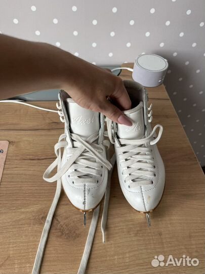 Фигурные коньки Axel 29р