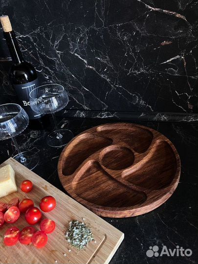 Менажница для подачи закусок