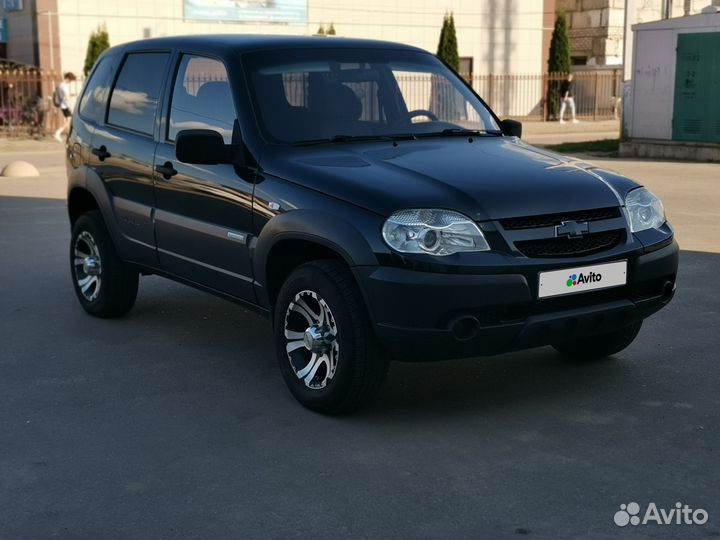 Chevrolet Niva, 2011
