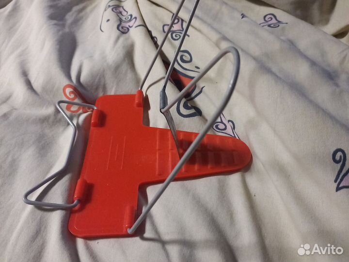 Подставка для книг