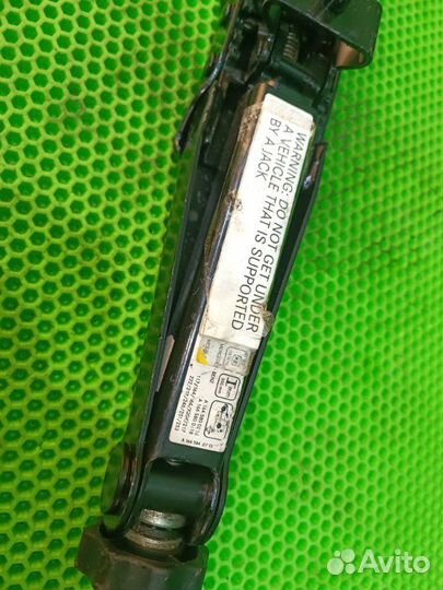 Домкрат Mercedes-Benz Gl X164 M272