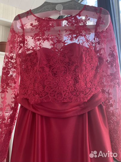 Платье женское 42 44 вечернее