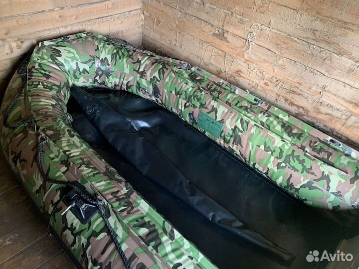 Надувная лодка Golfstream под мотор