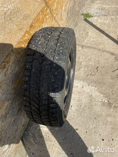 Yokohama IceGuard Stud IG65 225/65 R17