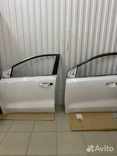 Kia Sportage 4 дверь передняя левая