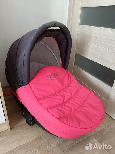 Продам коляску Tutis Zippy 2 в 1