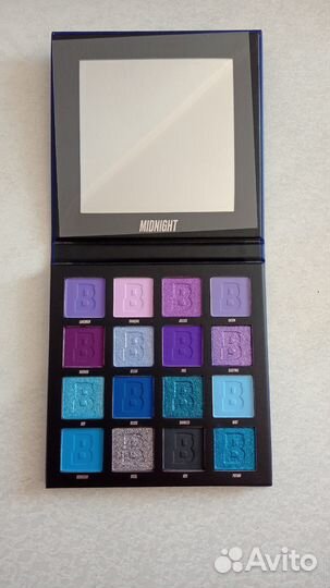 Палетка теней Beauty Bay Midnight 16