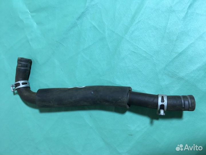 Патрубок вентиляции картерных газов Suzuki Swift