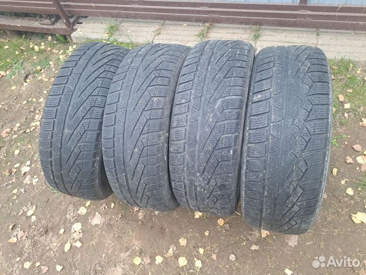 Pirelli Winter Sottozero 225/60 R18