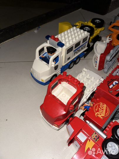 Машинки лего дупло оригинал очень много