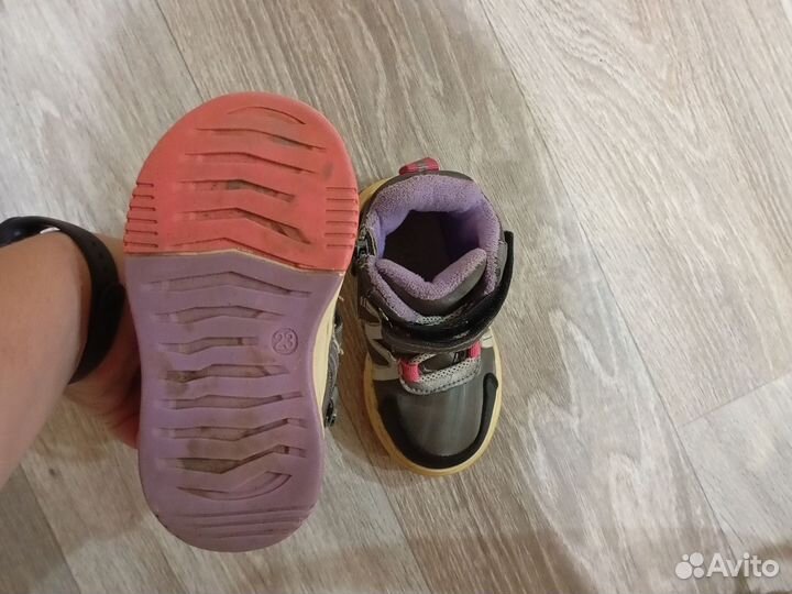 Кроссовки демисезонные