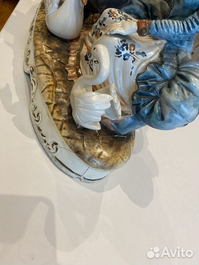 Фарфоровая статуэтка capodimonte