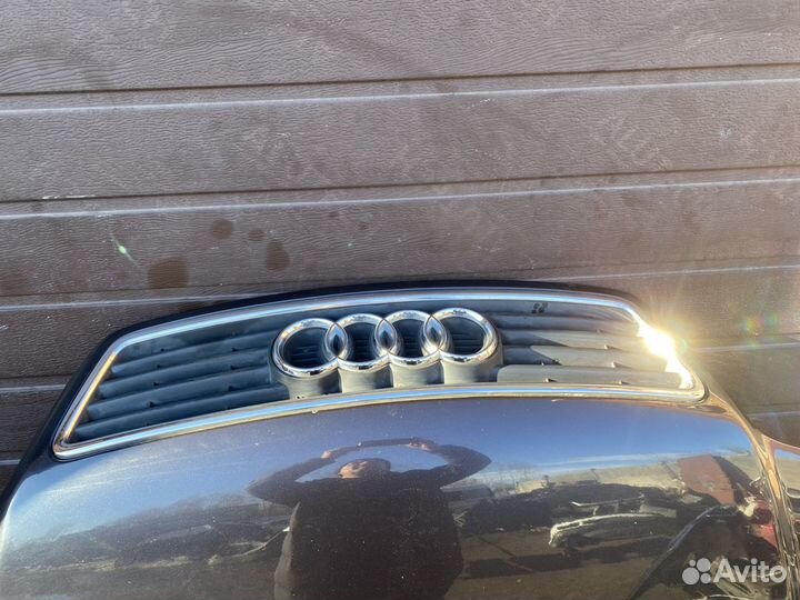 Капот на Audi A6 C5