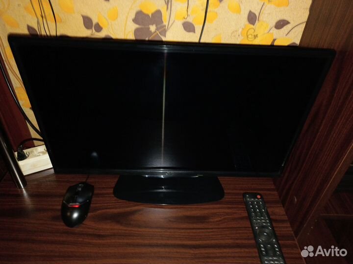 Телевизор SMART tv на запчасти