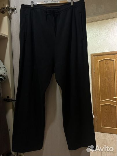 Комтюм Yzy Gap Balenciaga