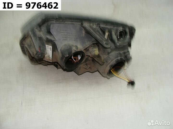 Фара правая Renault Duster