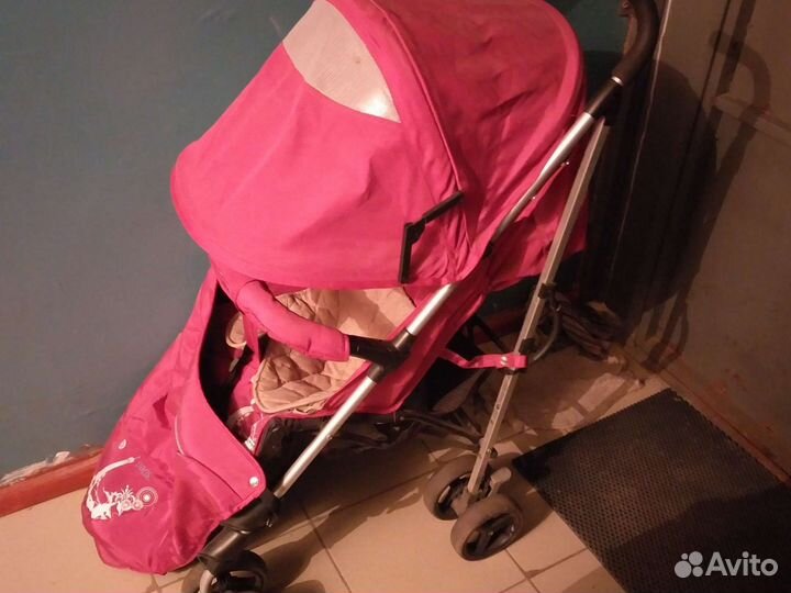 Прогулочная коляска