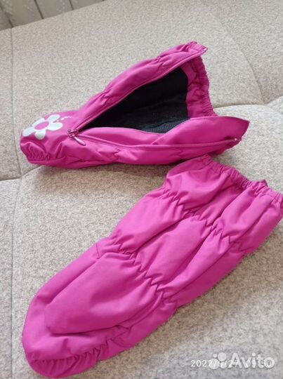 Шапка, шлем и варежки