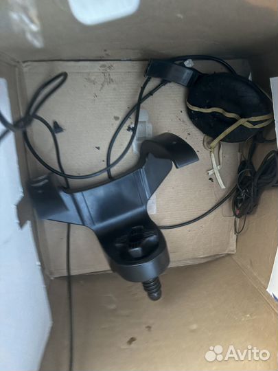 Игровой руль с педалями