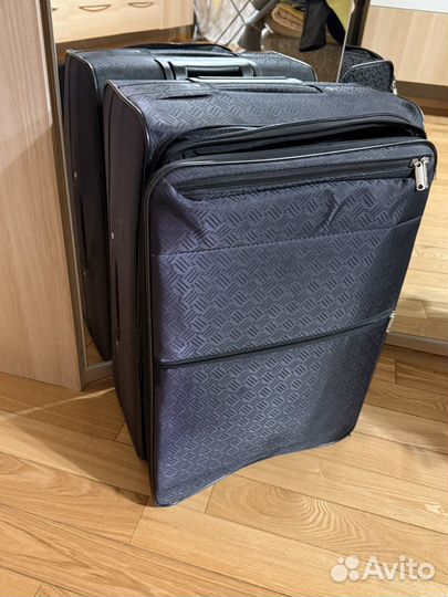 Чемодан большой