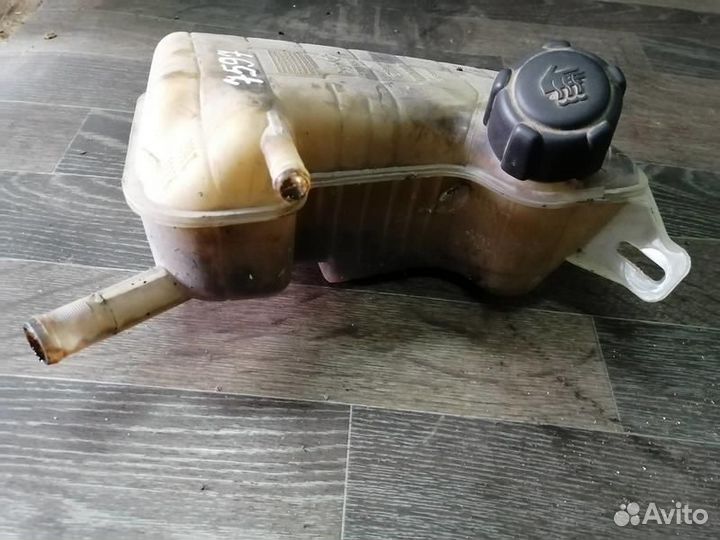 Бачок расширительный Рено Меган 2
