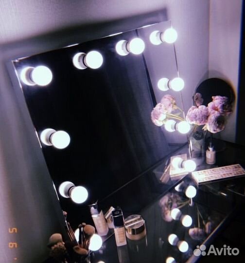 Гримерное зеркало с лампочками бу