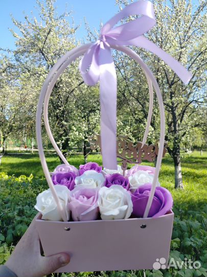 Композиция из мыльных роз