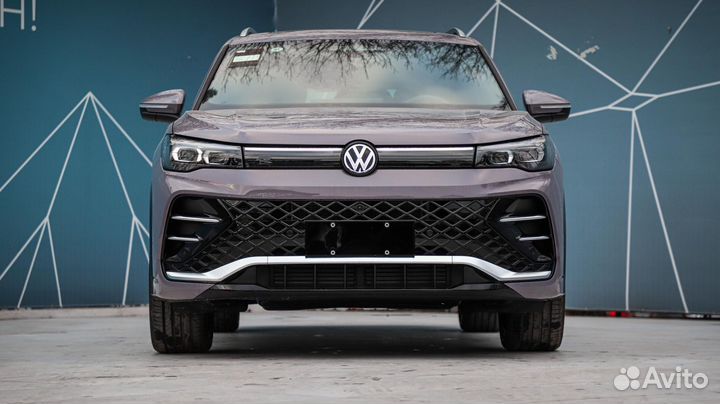 Volkswagen Tiguan L 2.0 AMT, 2024, 10 км