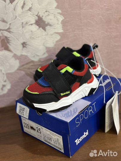 Кроссовки новые 25 для мальчика