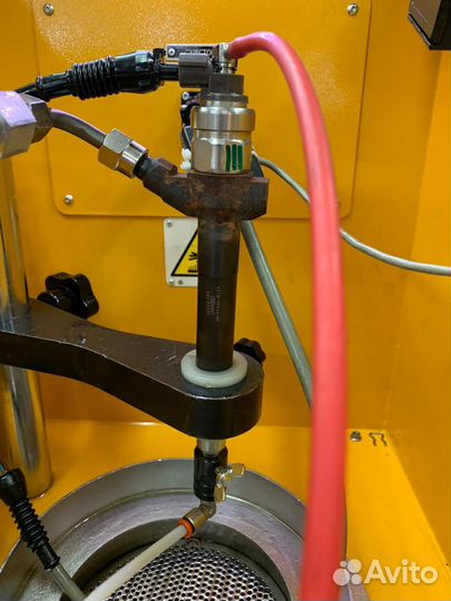 Топливная форсунка VAG 0445116057