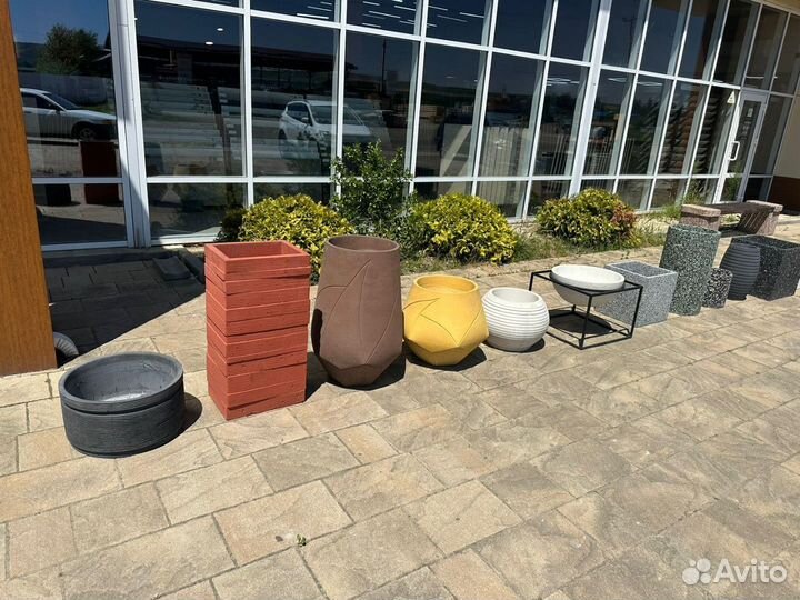 Бетонные вазы на заказ и в наличии